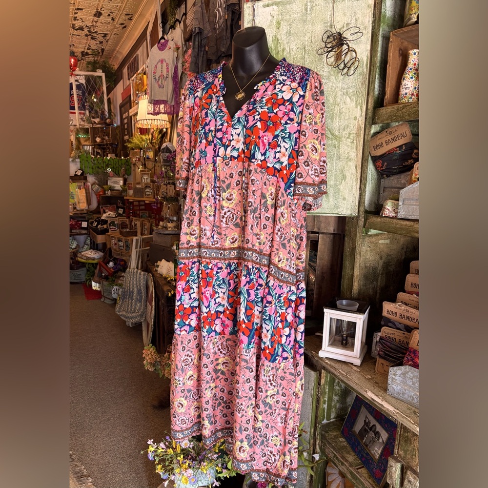 Umgee dress Floral Pink Red Multi Tiered Tie front NWT Size: XL.
